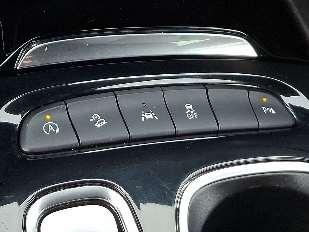 Used 2021 Buick Envision Essence w/ Technology Package I image 26