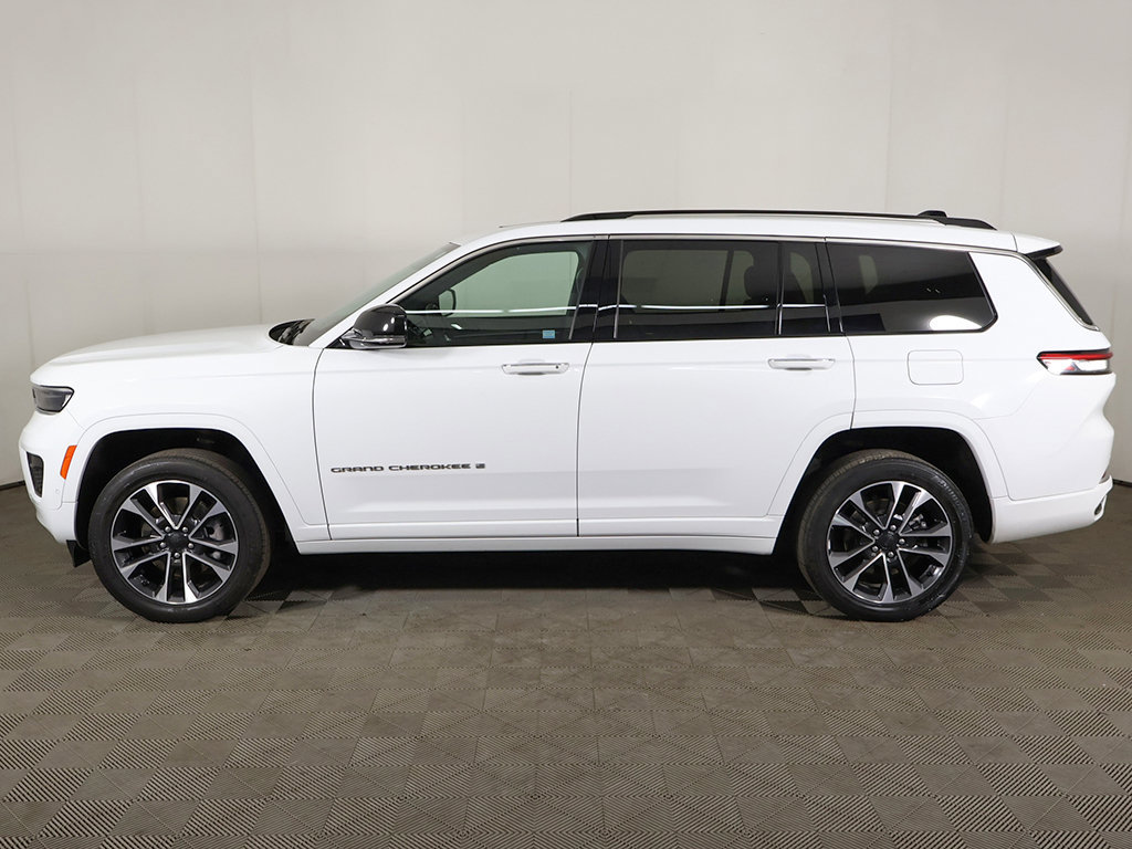 Used 2023 Jeep Grand Cherokee L Overland AWD/4WD image 22