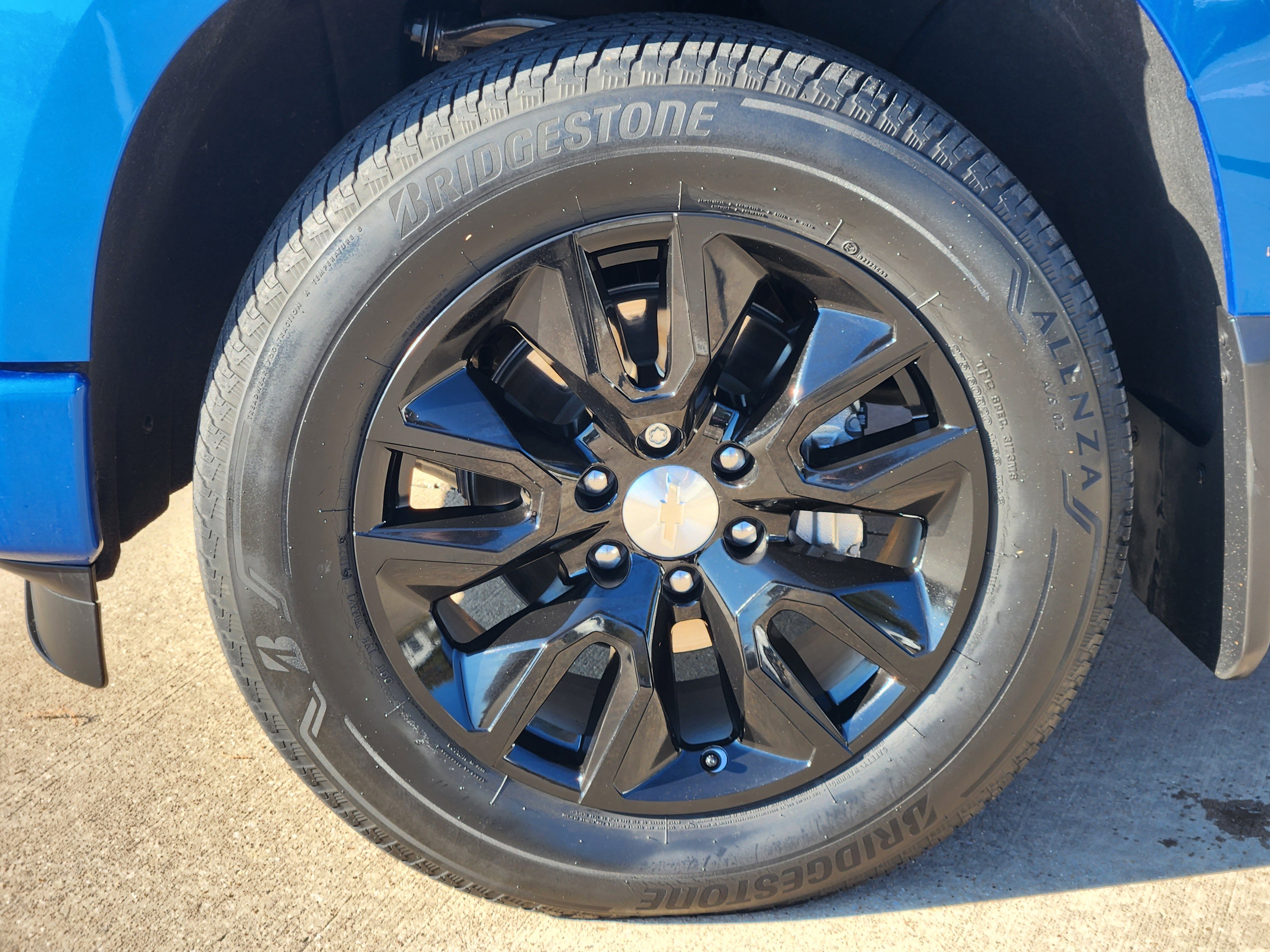 Used 2022 Chevrolet Silverado 1500 Custom w/ LPO, Dark Essentials Package image 10