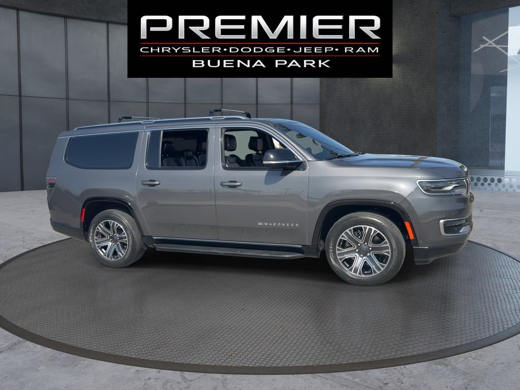 Used 2024 Jeep Wagoneer L 2WD w/ Premium Group I image 9