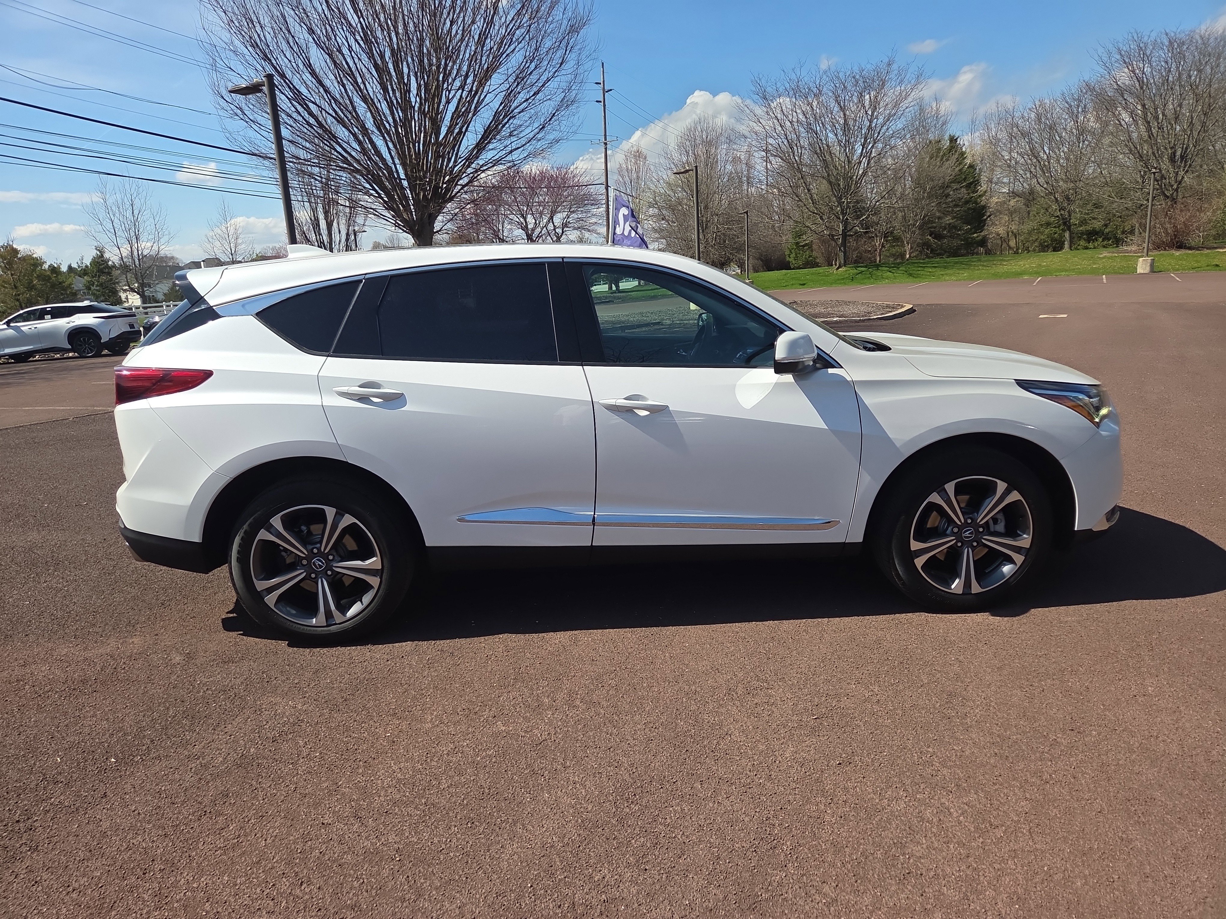 Used 2023 Acura RDX AWD w/ Advance Package image 2