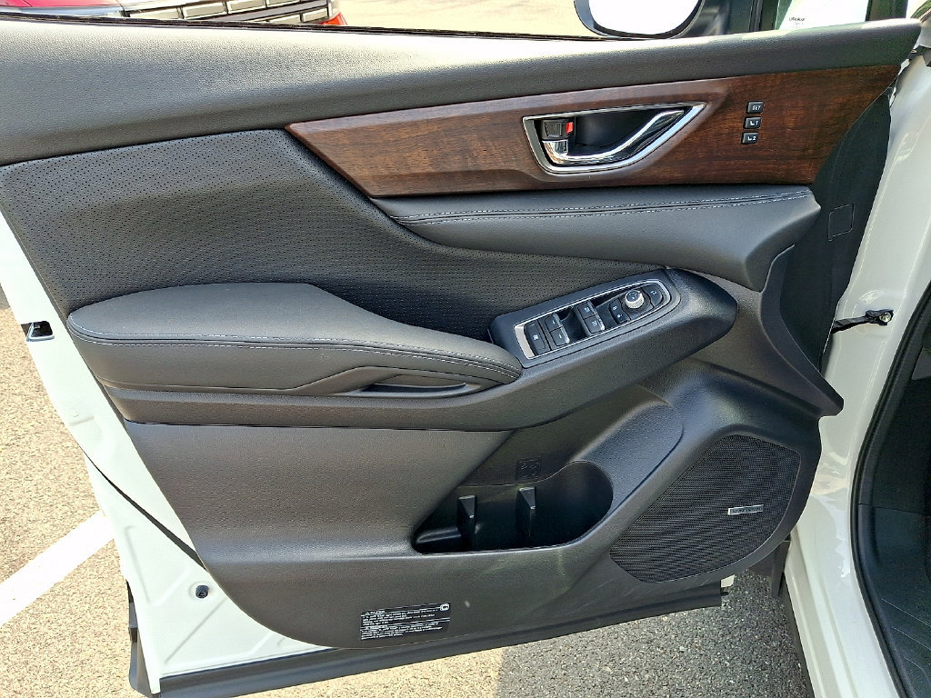 Used 2025 Subaru Ascent Touring w/ Popular Package #2 AWD/4WD image 14