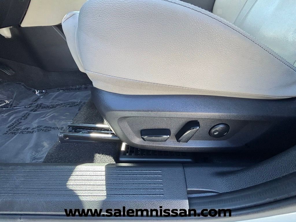 Certified 2023 Nissan Rogue SL image 10