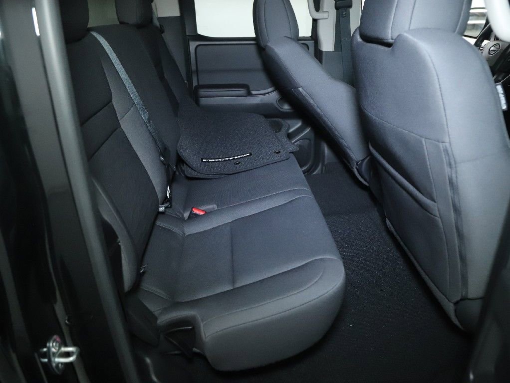 Certified 2025 Nissan Frontier S image 31