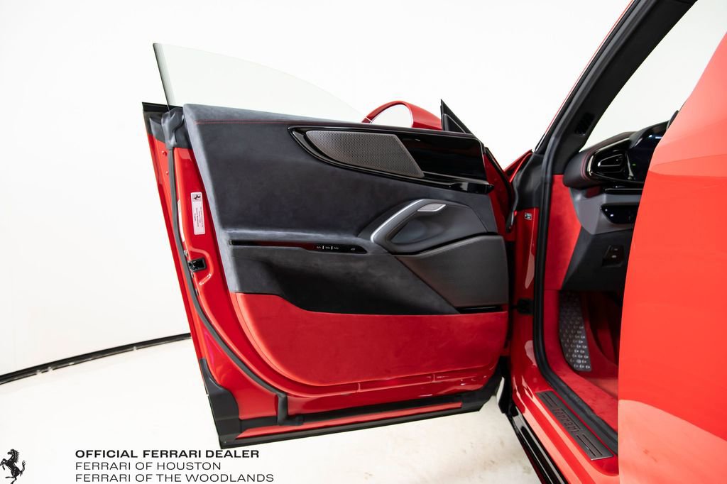 Used 2026 Ferrari Purosangue AWD/4WD image 30