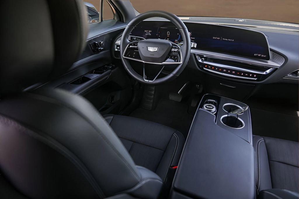 Certified 2024 Cadillac Lyriq Sport image 26