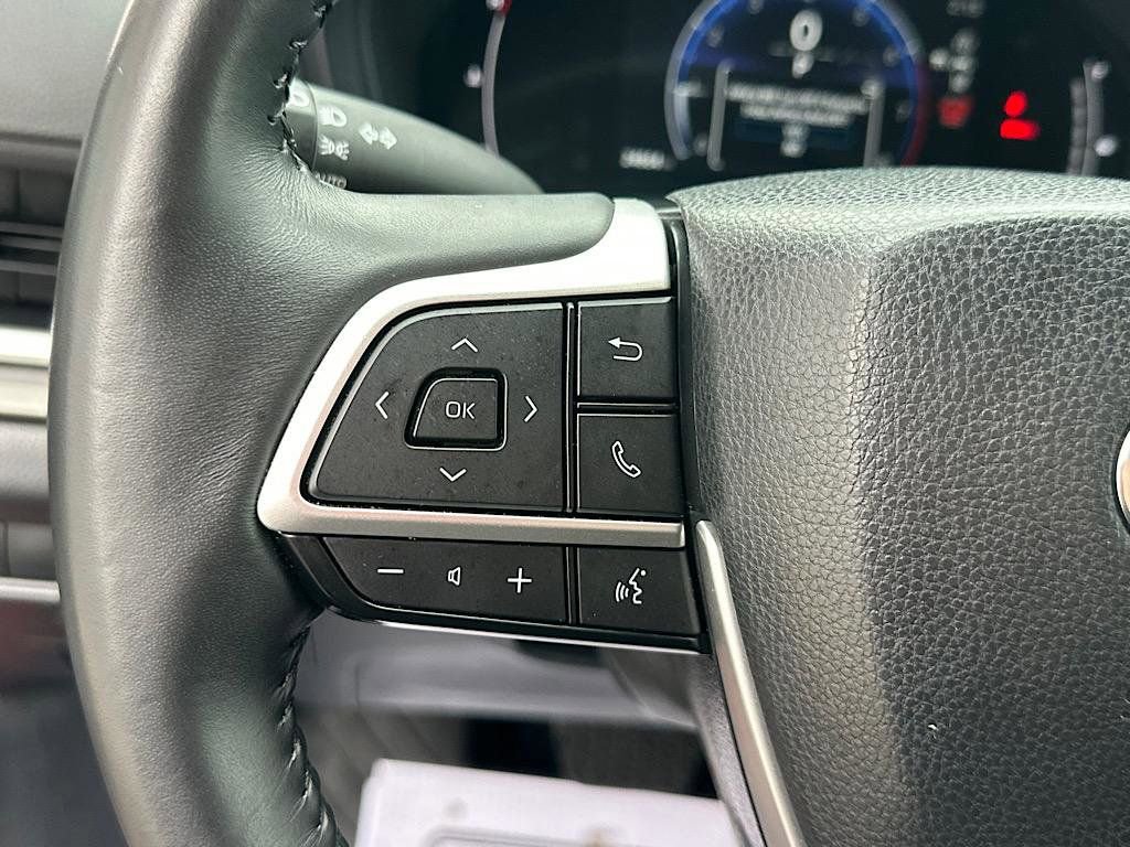Certified 2024 Toyota Grand Highlander XLE image 20