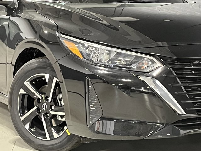 New 2025 Nissan Sentra SV image 3