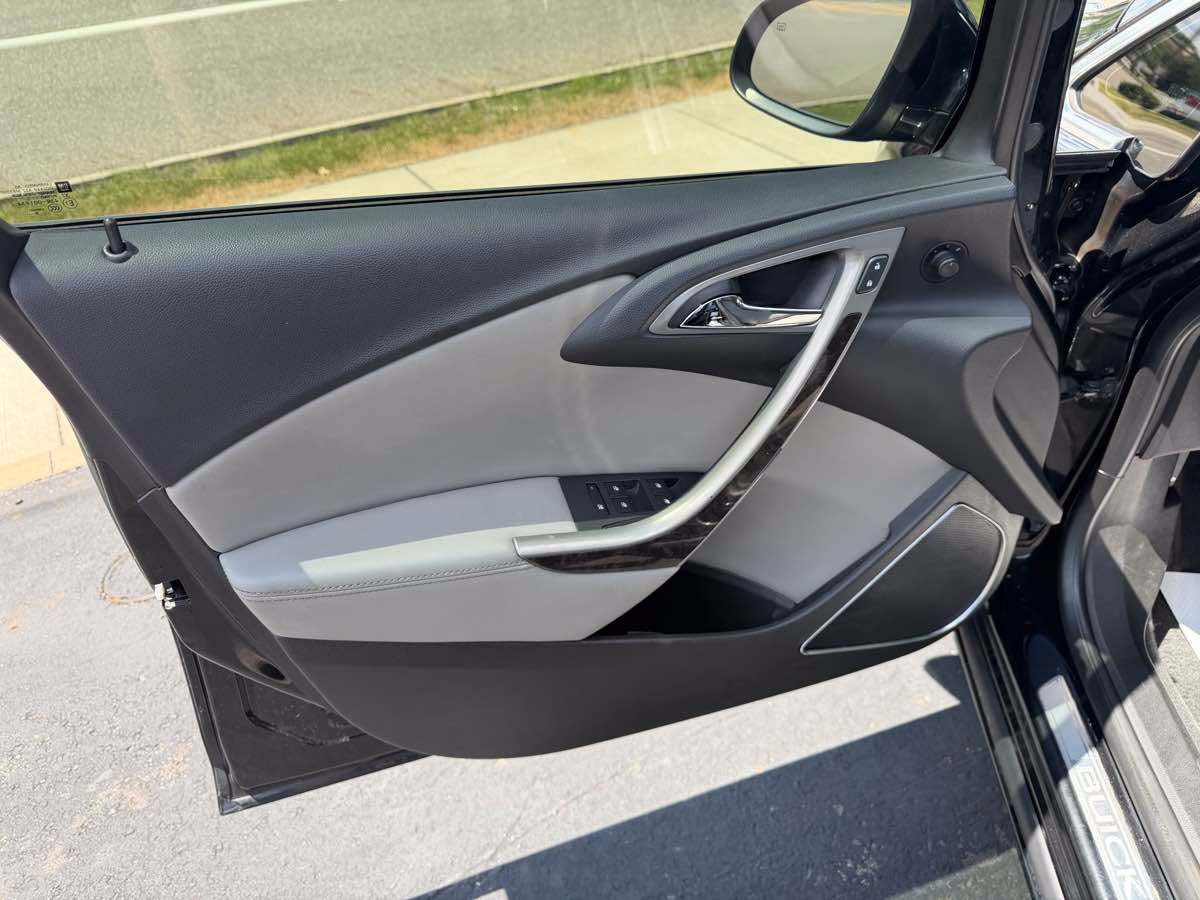 Used 2017 Buick Verano Sport Touring FWD image 11