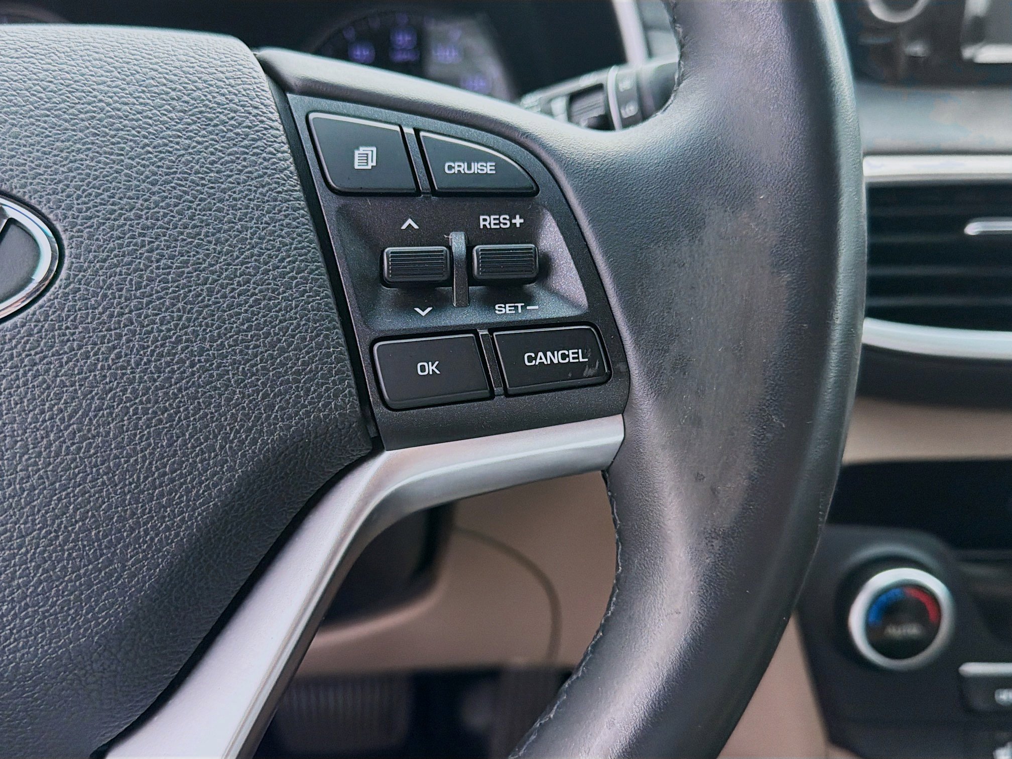 Used 2019 Hyundai Tucson Limited w/ Cargo Package image 37