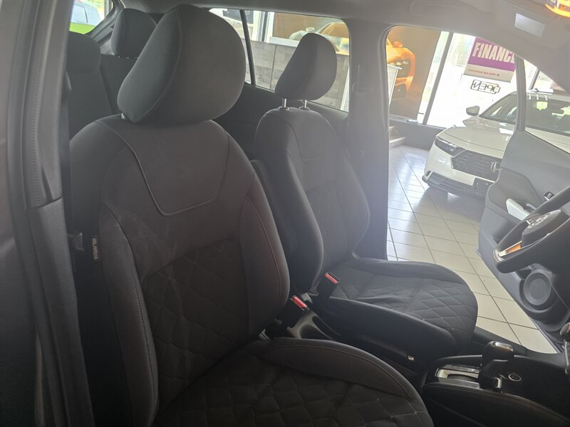 Used 2020 Nissan Kicks SV FWD image 10