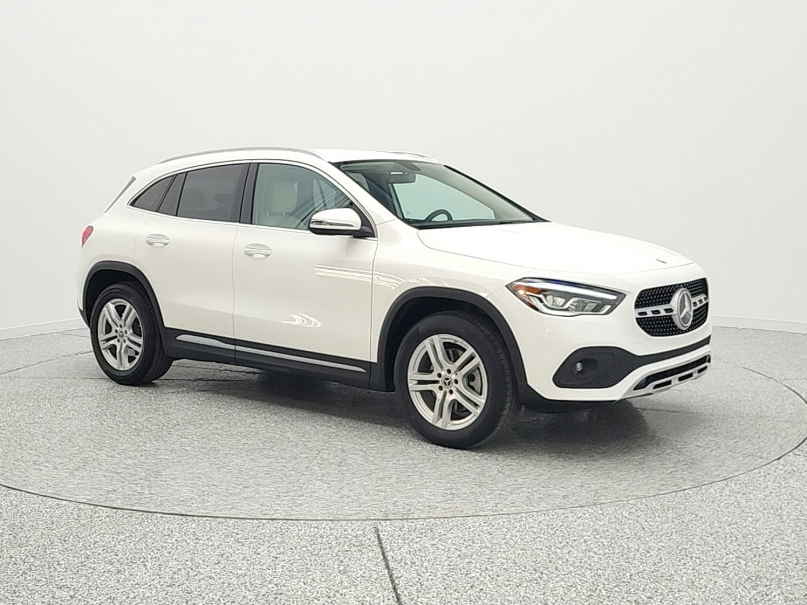 Used 2021 Mercedes-Benz GLA 250 image 3