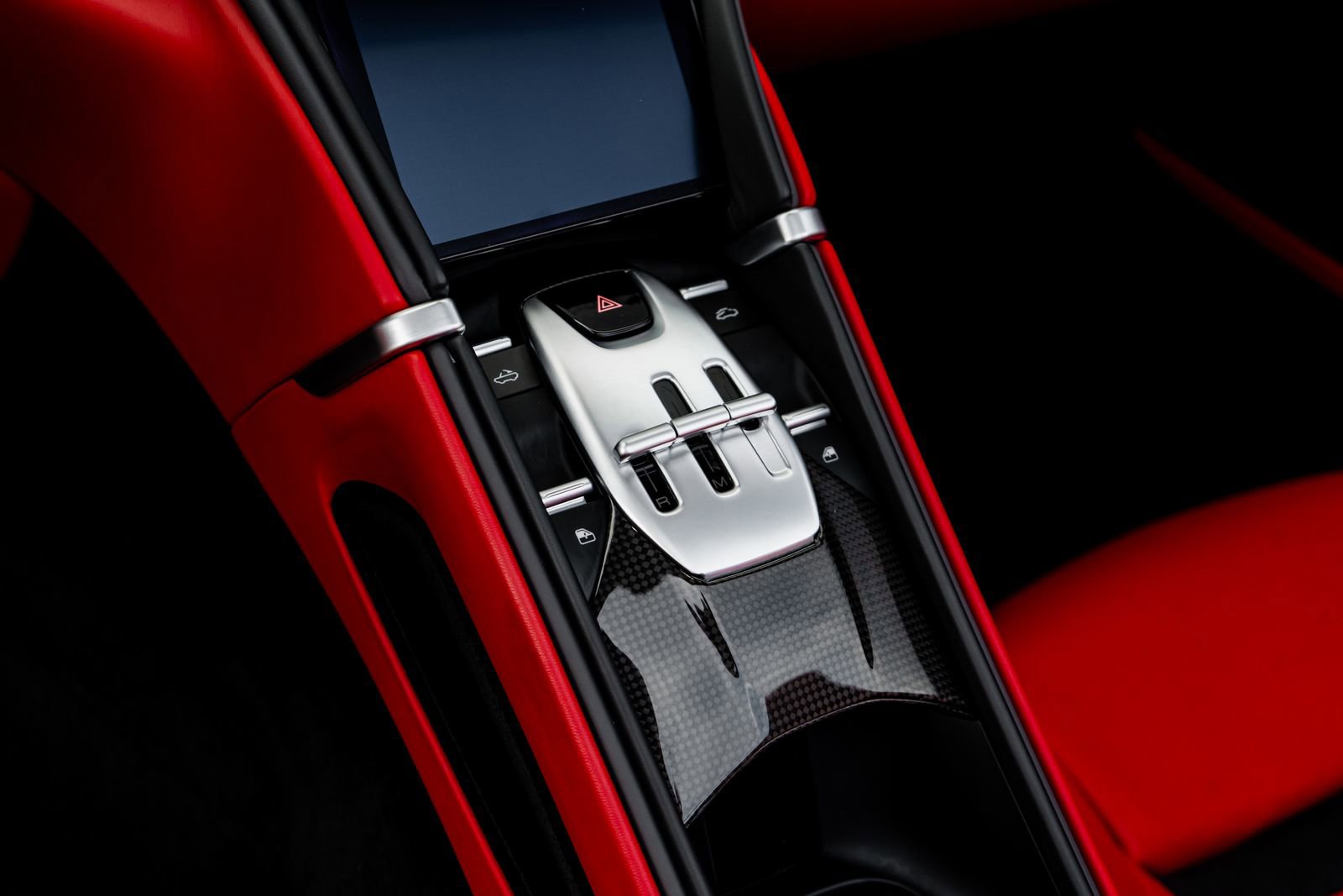 Used 2024 Ferrari Roma image 33