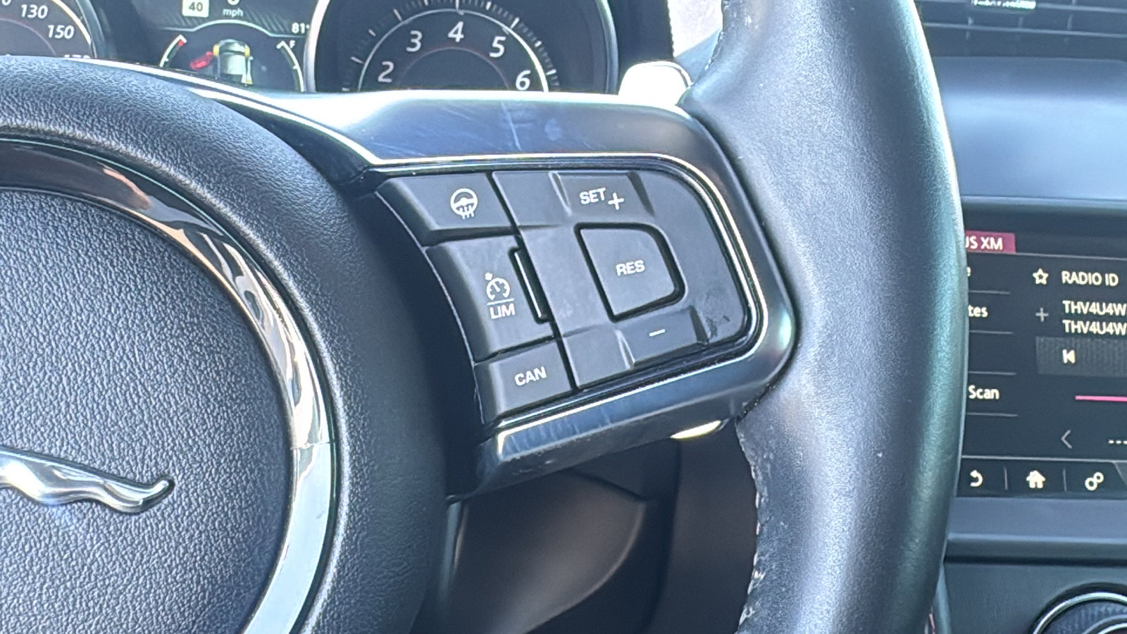 Used 2020 Jaguar F-TYPE R image 22