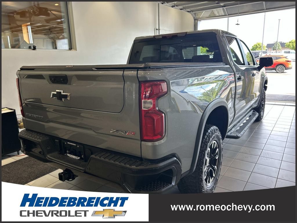 Used 2024 Chevrolet Silverado 1500 ZR2 w/ Technology Package AWD/4WD image 4