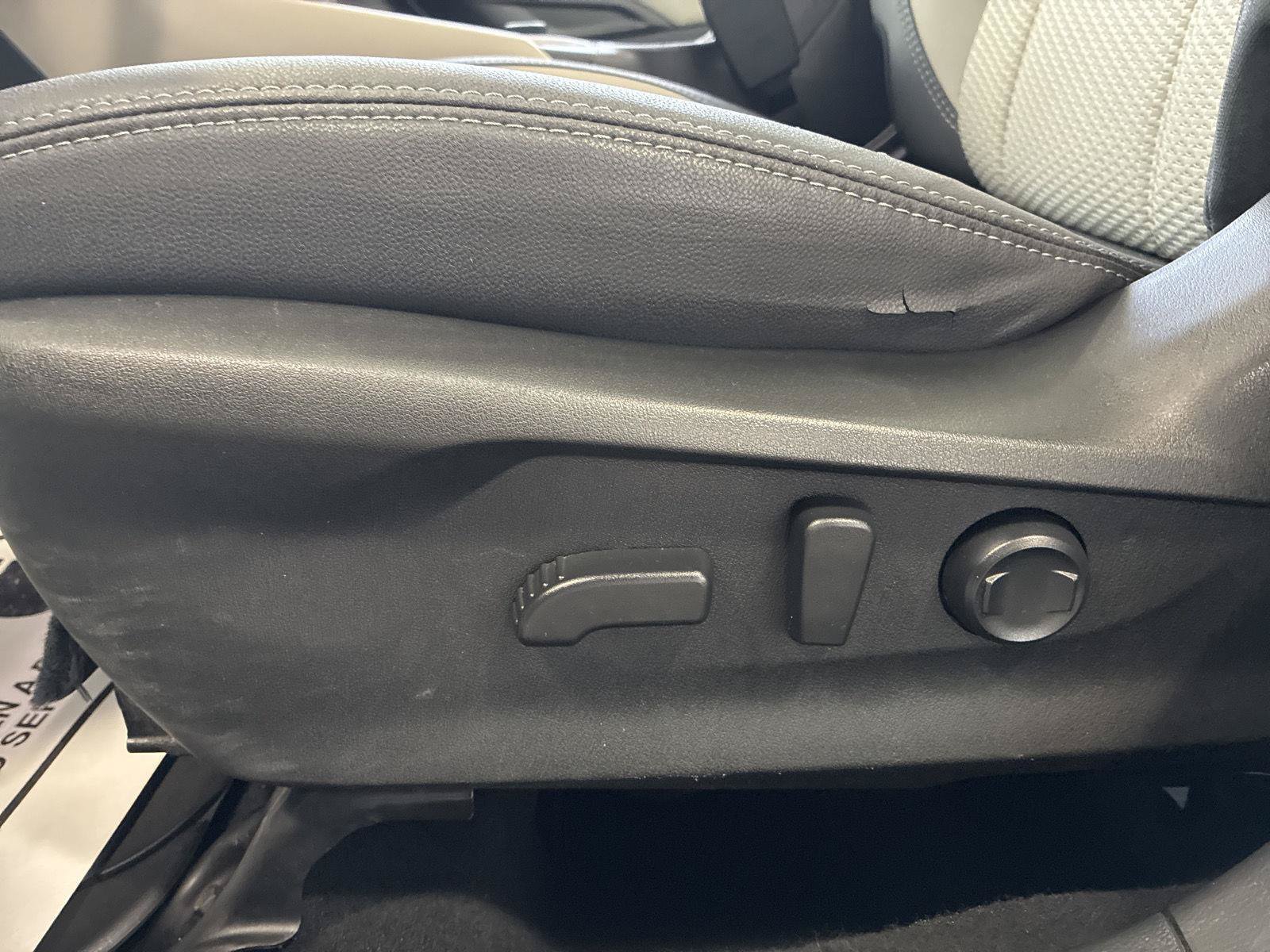Used 2019 Subaru Forester Premium AWD/4WD image 18