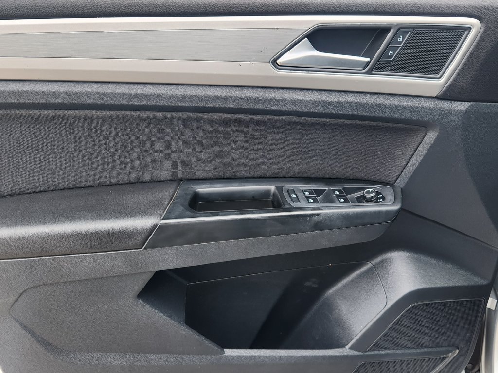 Used 2018 Volkswagen Atlas S FWD image 17
