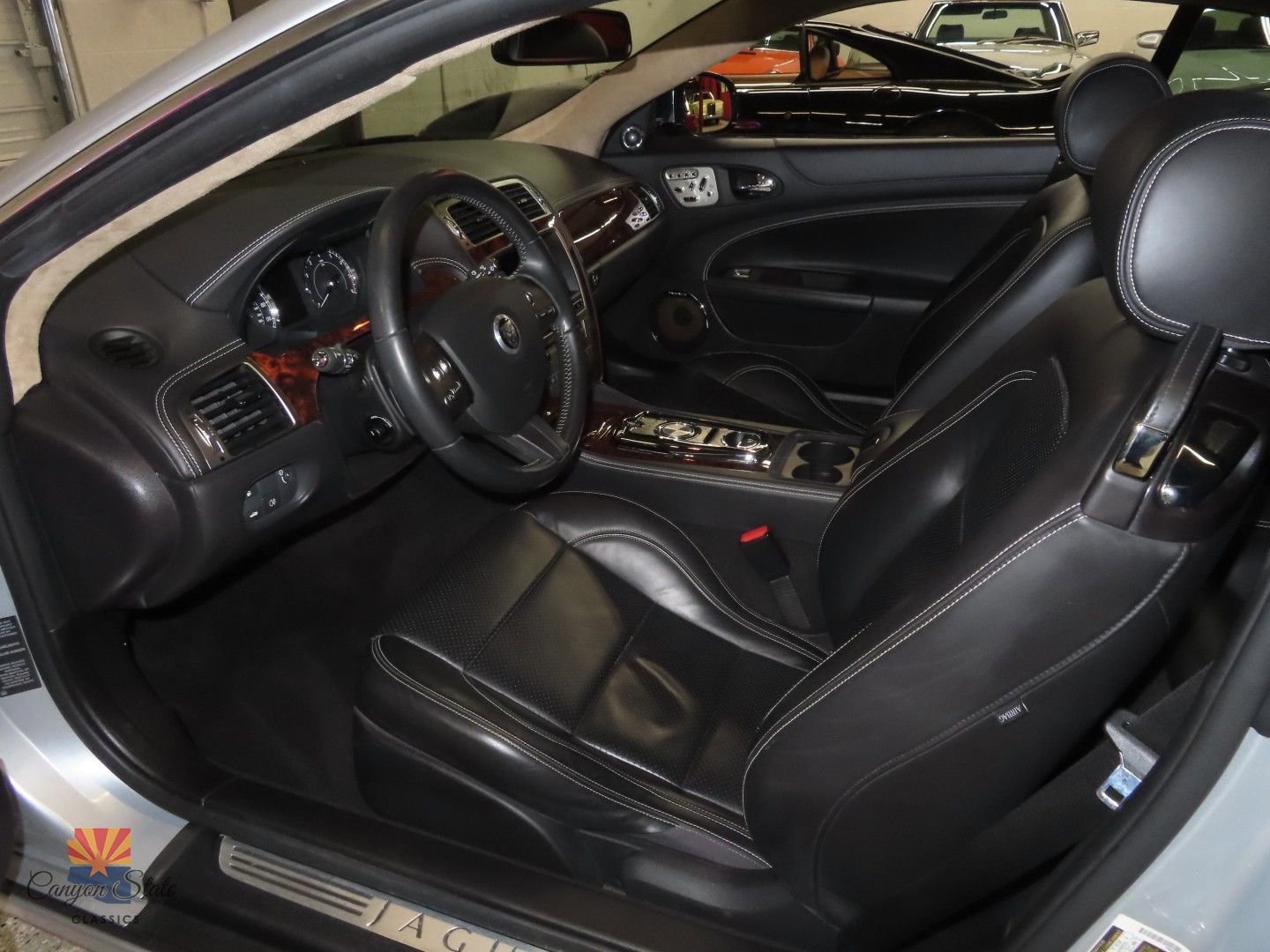 Used 2010 Jaguar XK Coupe image 3