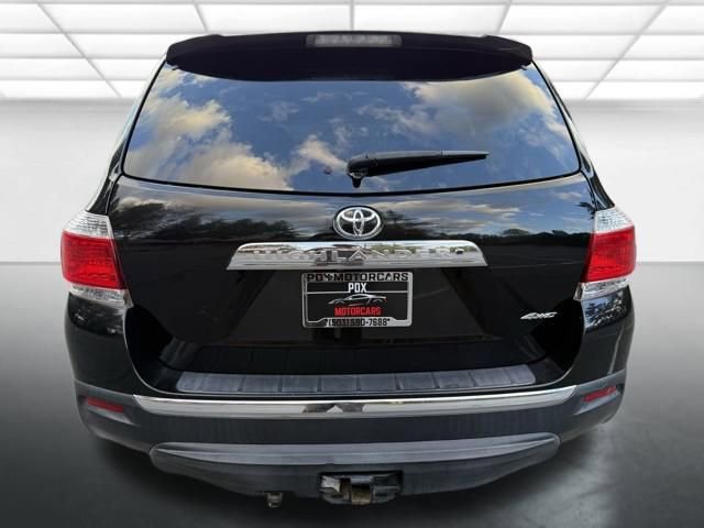 Used 2012 Toyota Highlander SE w/ Tow Pkg AWD/4WD image 7