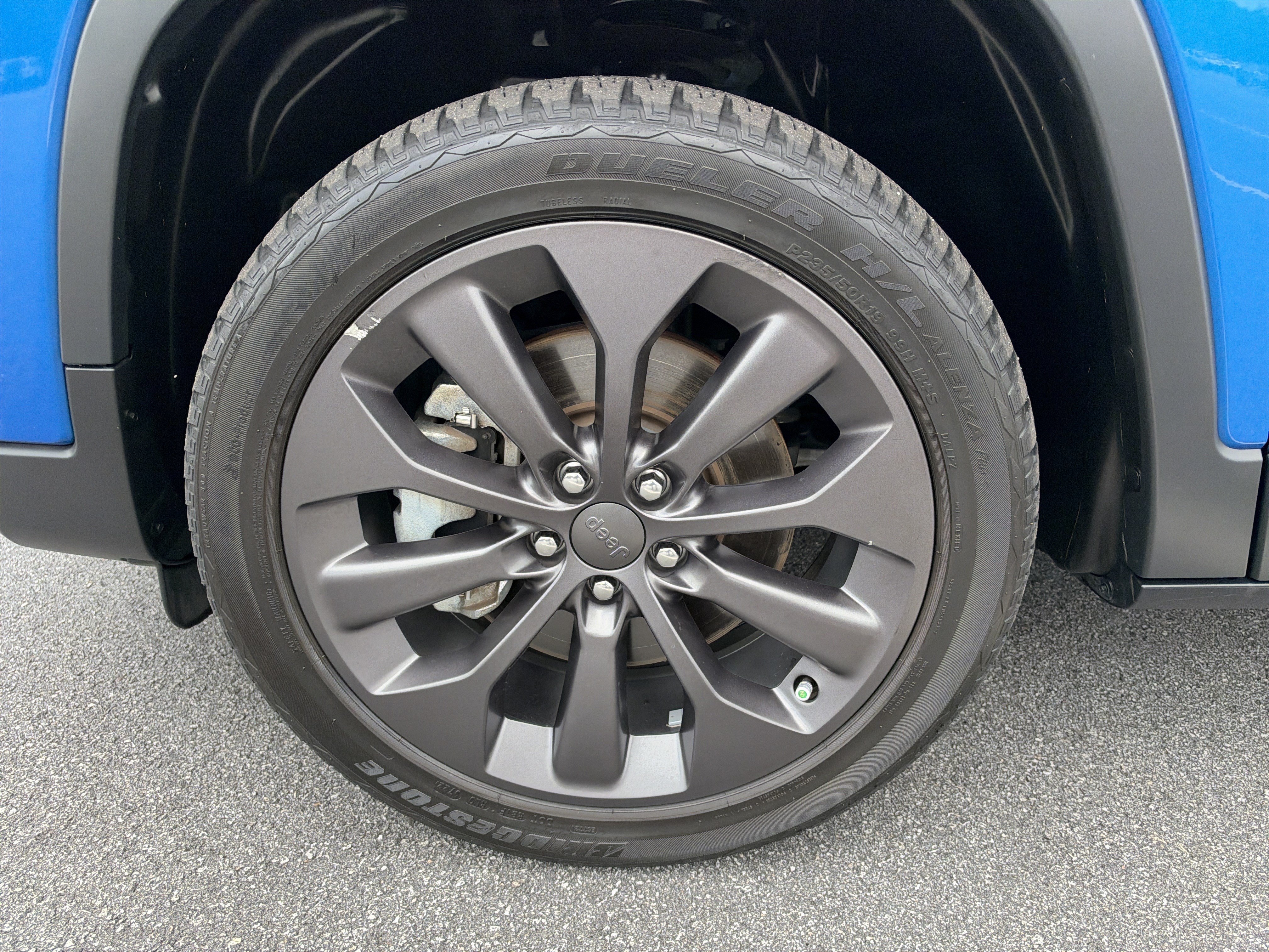 Used 2021 Jeep Cherokee Latitude Lux 80th Anniv w/ Quick Order Package 26U 80TH FWD image 13