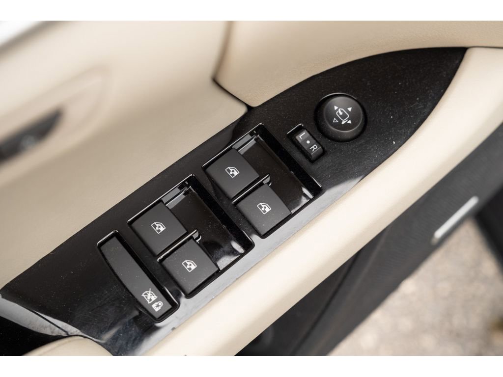 Used 2019 Cadillac XTS Luxury image 8