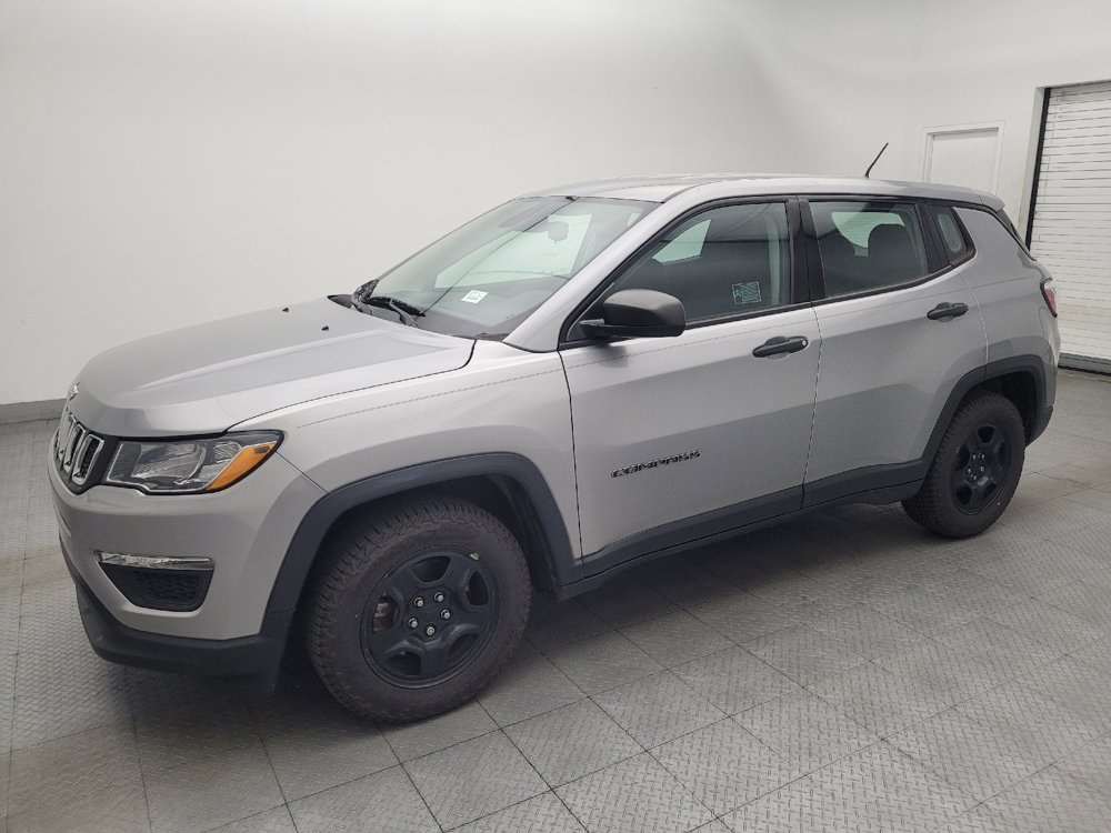 Used 2019 Jeep Compass Sport FWD image 2