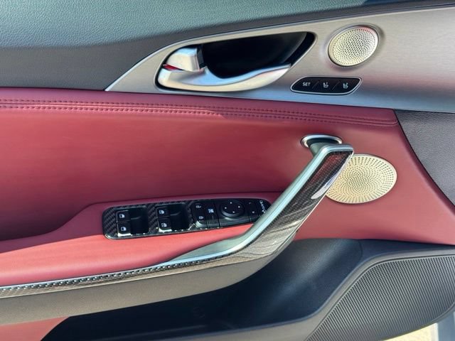 Used 2020 Kia Stinger GT1 AWD/4WD image 12