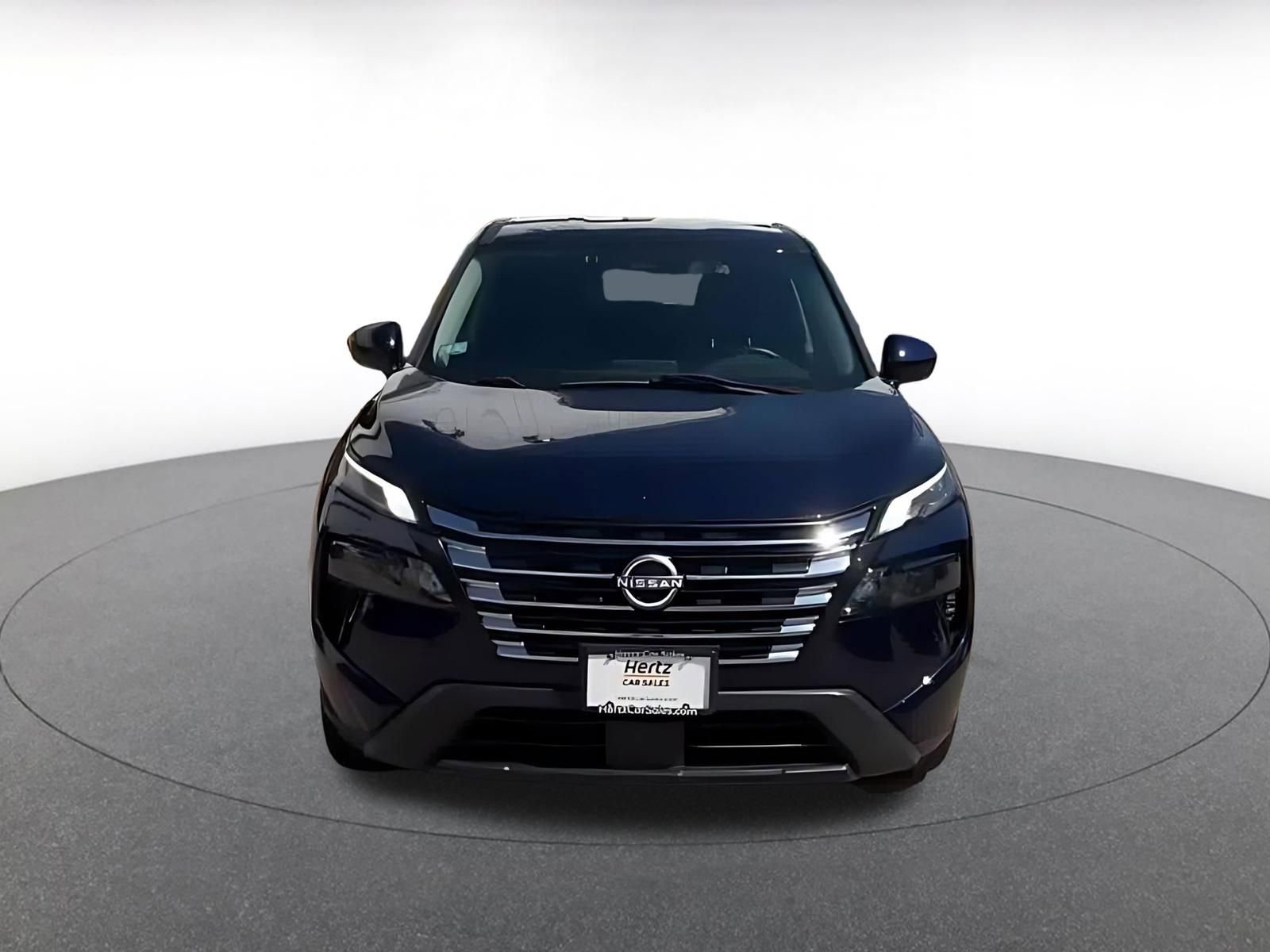 Used 2025 Nissan Rogue SV AWD/4WD image 4
