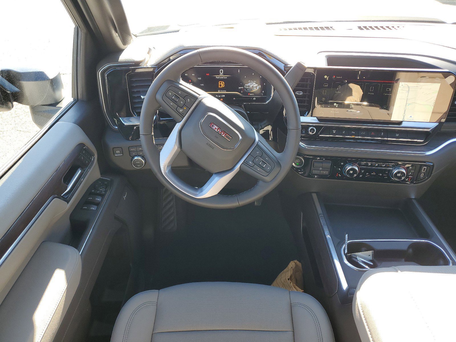 New 2025 GMC Sierra 2500 SLT w/ SLT Convenience Package image 19