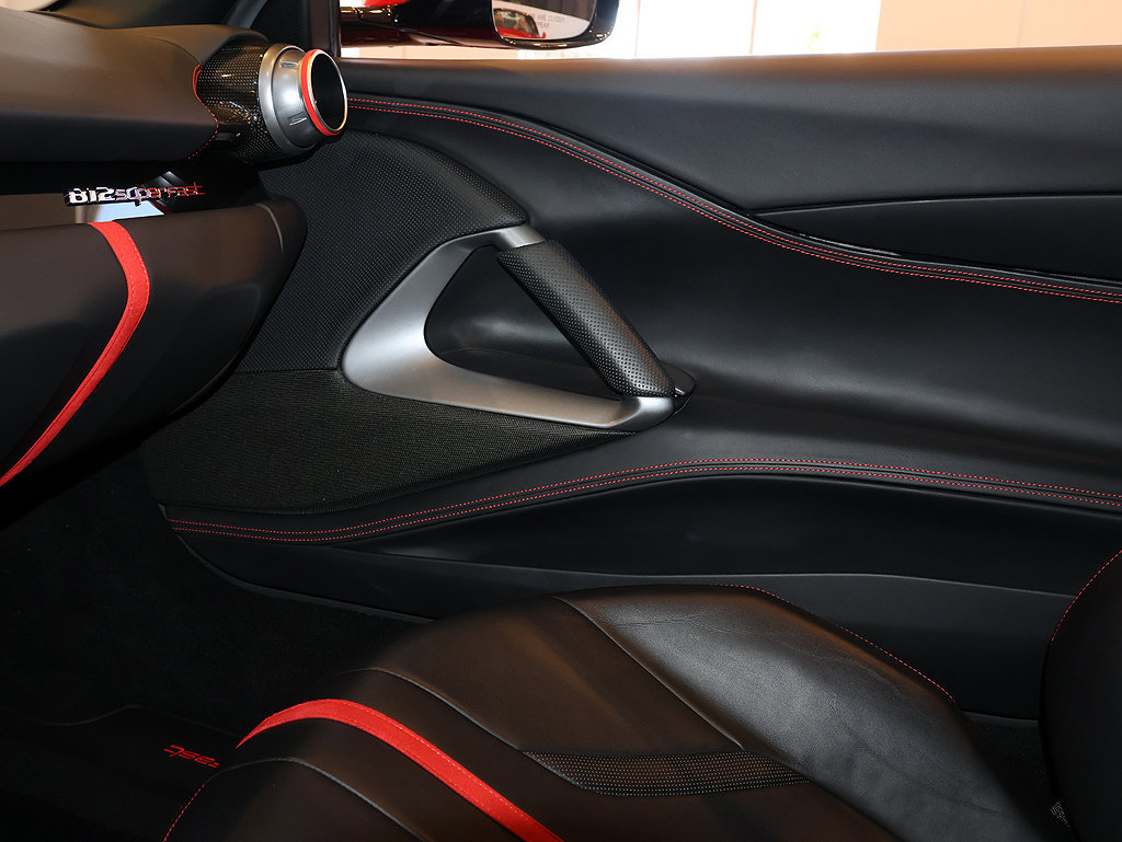 Certified 2018 Ferrari 812 Superfast RWD image 64