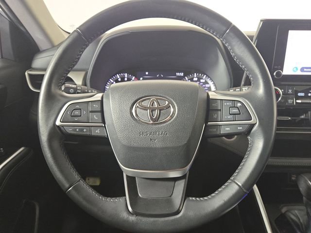 Used 2024 Toyota Highlander LE image 16