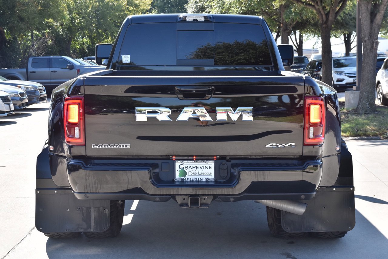 Used 2026 RAM 3500 Laramie w/ Max Tow Package AWD/4WD image 9