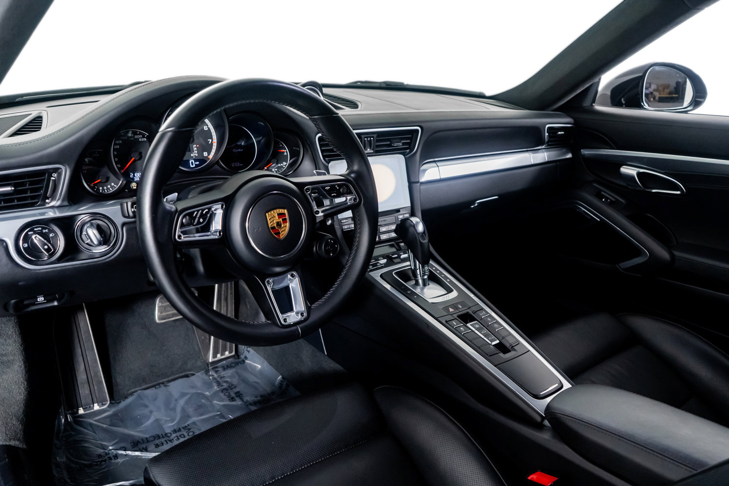 Used 2019 Porsche 911 Turbo w/ Light Design Package image 2