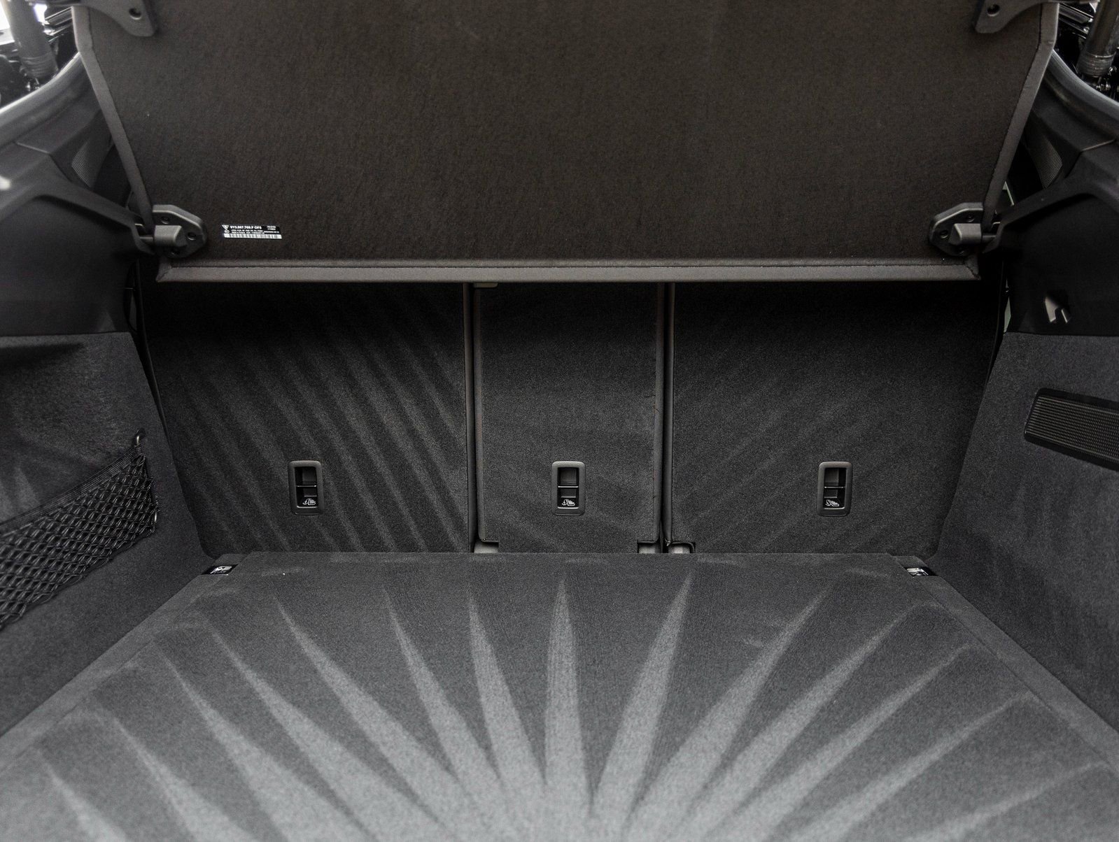 Used 2026 Porsche Cayenne Coupe image 35