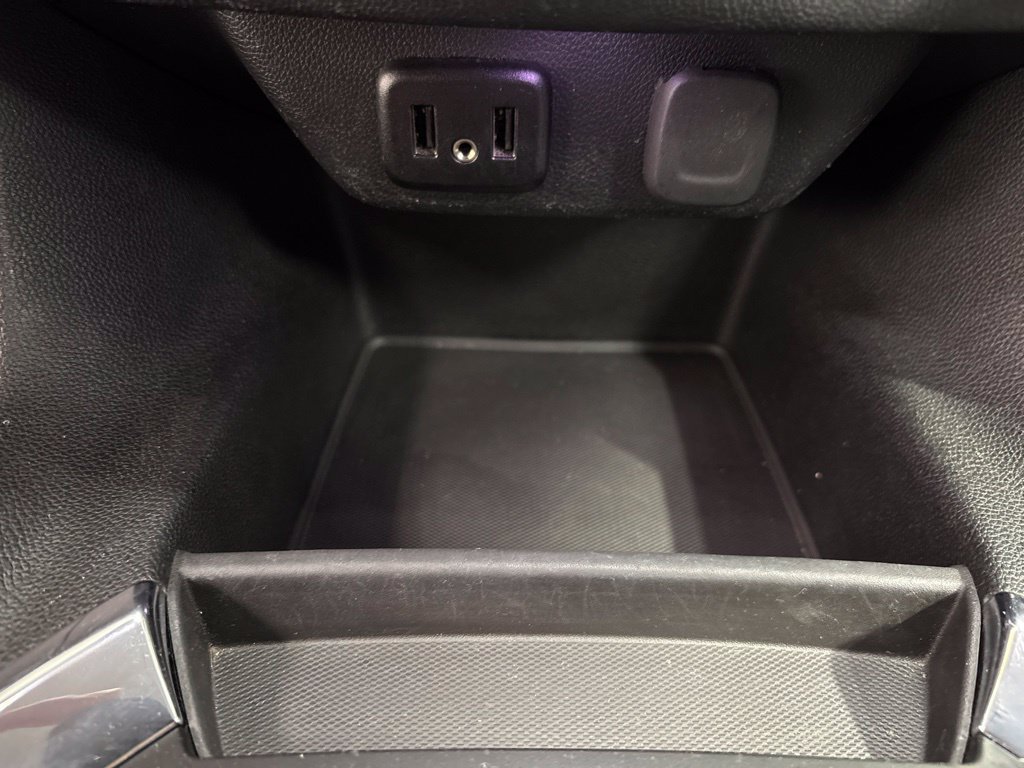 Used 2019 Chevrolet Traverse LT w/ LPO, Floor Liner Package AWD/4WD image 22