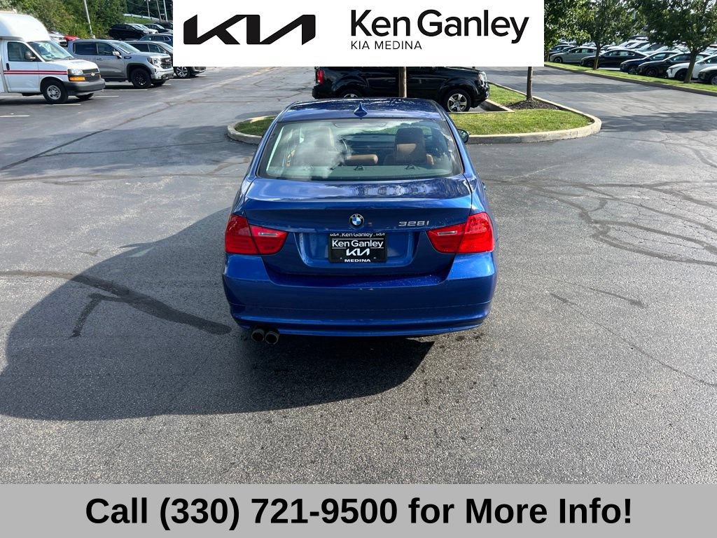 Used 2009 BMW 328i xDrive Sedan AWD/4WD image 11