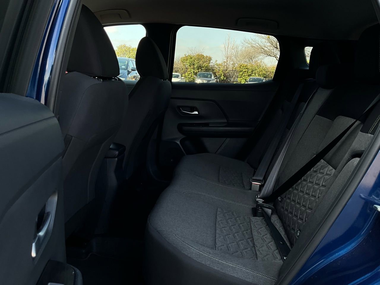 Used 2025 Nissan Kicks SV image 11