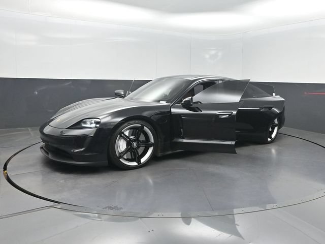 Used 2020 Porsche Taycan 4S AWD/4WD image 37