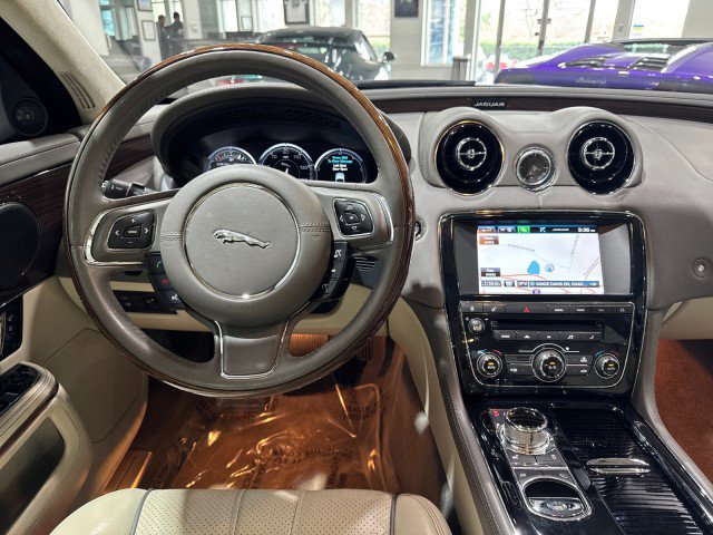 Used 2014 Jaguar XJ L Portfolio image 48