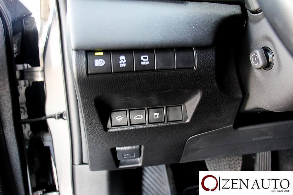 Used 2022 Toyota Mirai w/ Advanced Technology Package RWD image 21