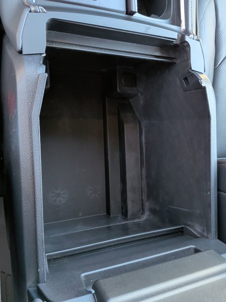 Used 2024 Ford Expedition Platinum image 36