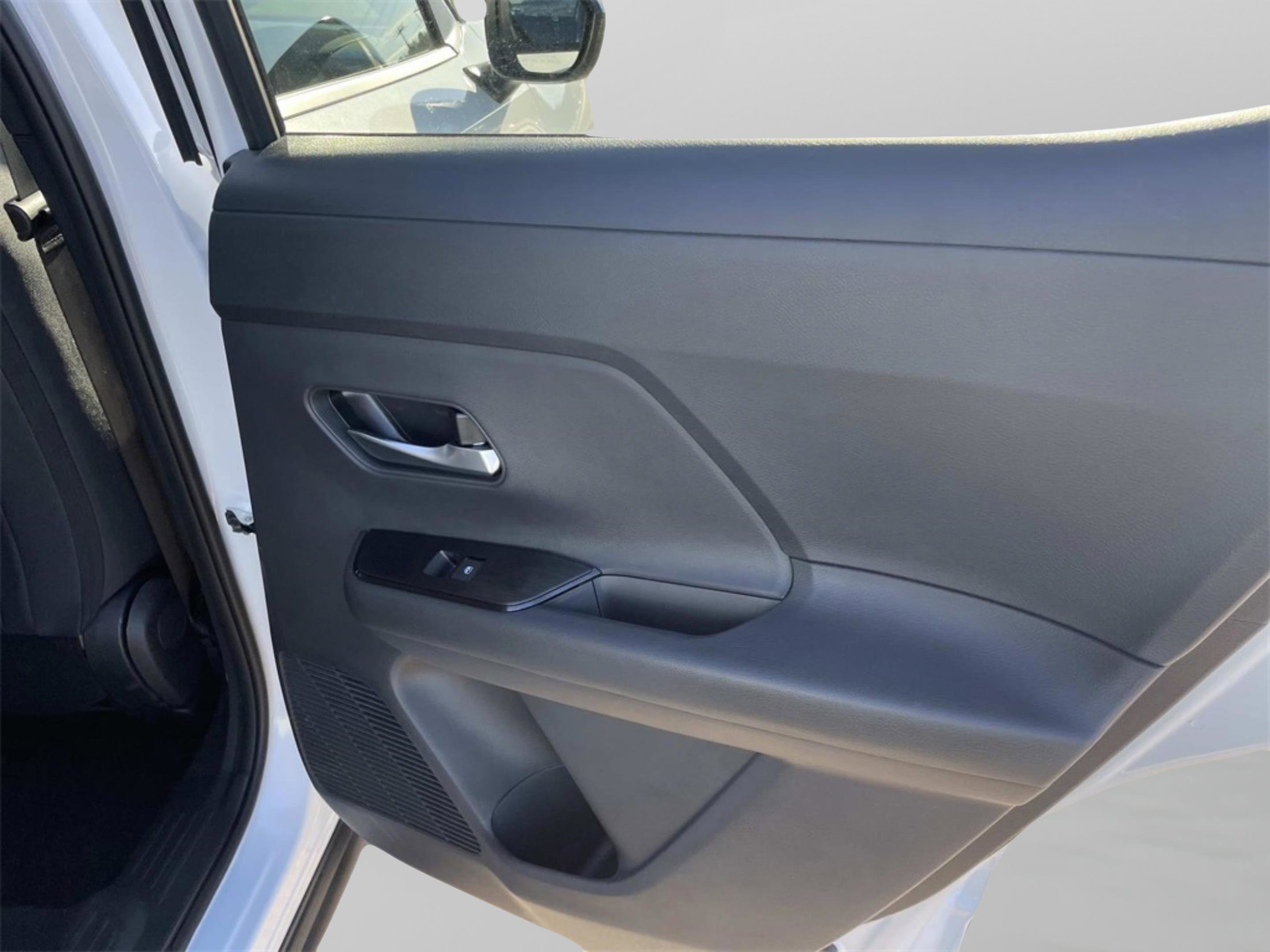 New 2026 Nissan Kicks SV w/ SV Premium Package image 21