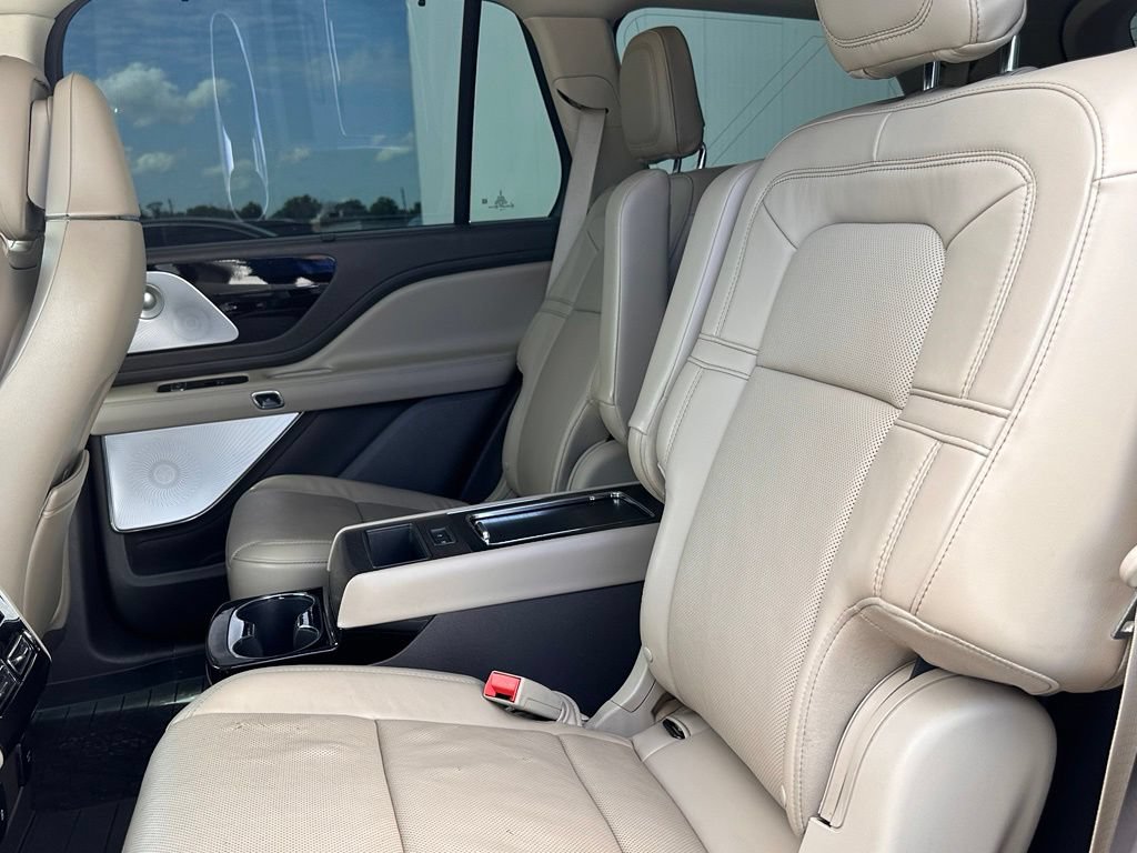 Used 2020 Lincoln Aviator Reserve w/ Equipment Group 202A AWD/4WD image 15