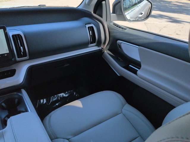 New 2027 Ford Expedition Max Active RWD image 17