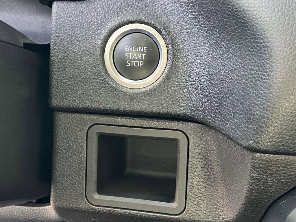 Used 2024 Toyota Tundra SR AWD/4WD image 26