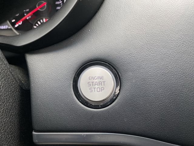 Used 2018 Kia Stinger GT2 image 34