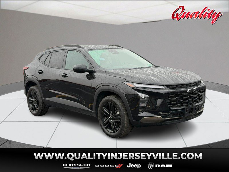 Used 2025 Chevrolet Trax ACTIV w/ Driver Confidence Package FWD image 1