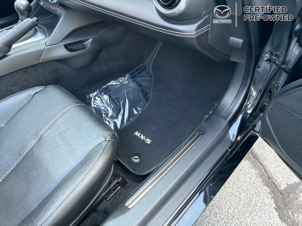Used 2022 MAZDA MX-5 Miata RF Grand Touring RWD image 30