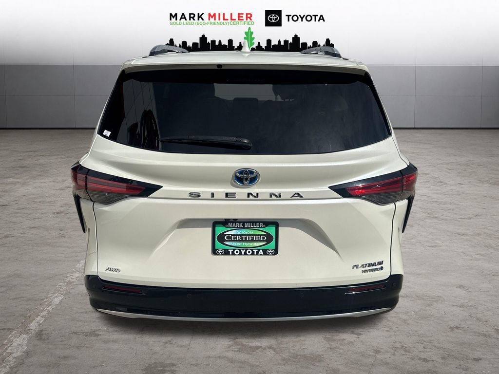 Used 2021 Toyota Sienna Platinum AWD/4WD image 4