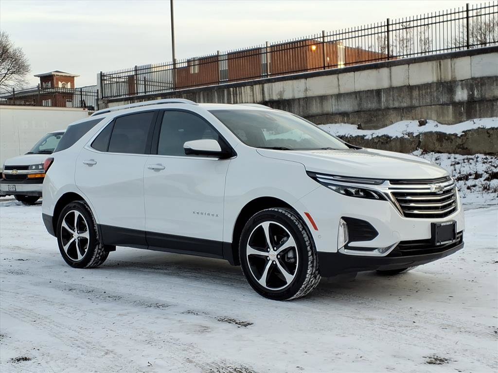 Used 2022 Chevrolet Equinox Premier